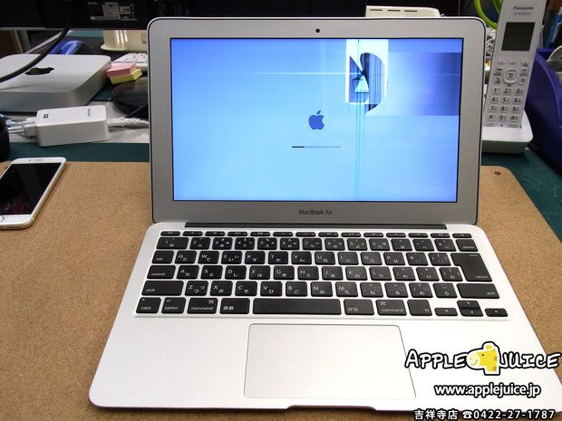 MacBook Air 11inch 液晶パネル割れ